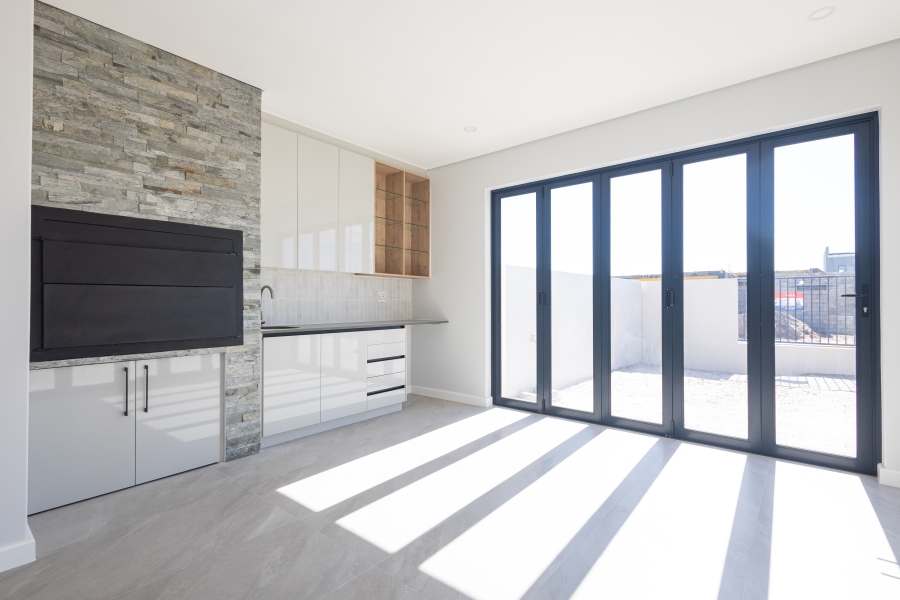 4 Bedroom Property for Sale in Sandown Western Cape